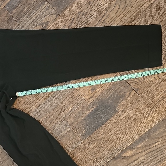 Club Monaco Black Cropped Pants - Picture 7 of 7